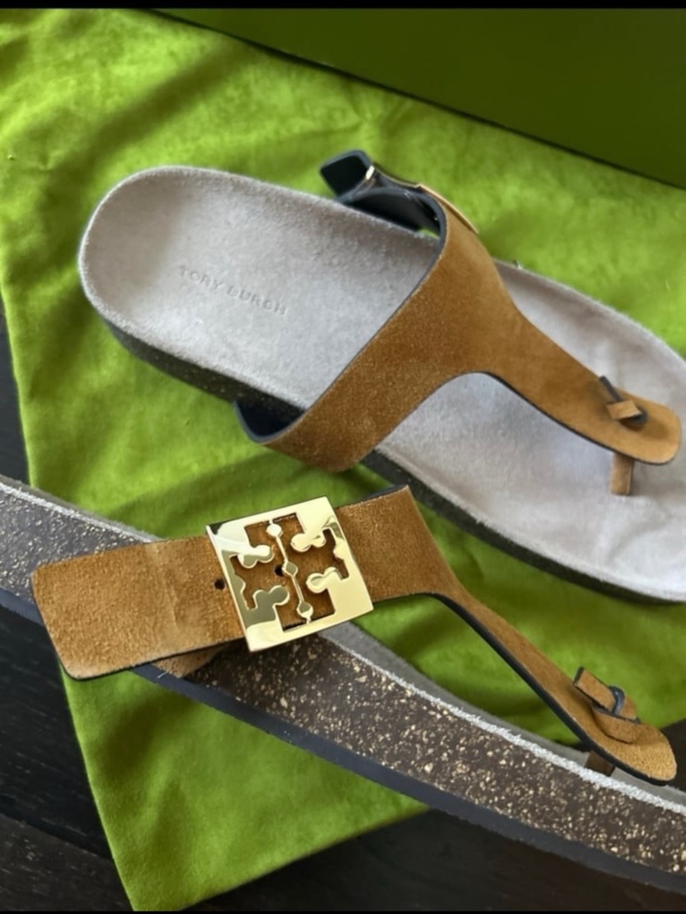 NIB ~ TORY BURCH MELLOW SUEDE THONG SANDALS sz 9.5 - Picture 5 of 12